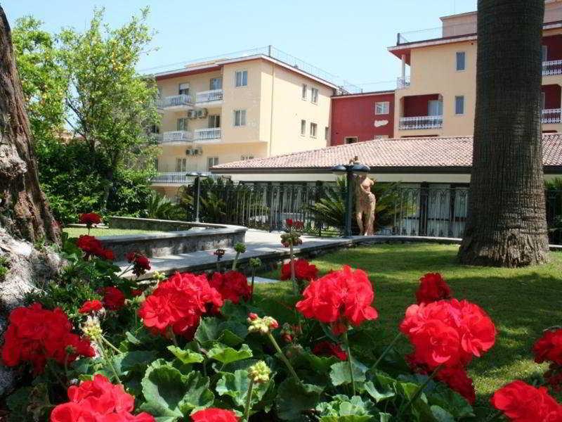 Grand Hotel Parco Del Sole Сант'Аньєлло Екстер'єр фото